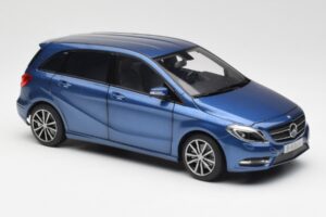 Mercedes B-Class W246 Lotus Modra Metalik Norev 1:18 B66961410 Kovina – slika 6 od 8