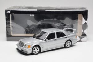 Mercedes 190E W201 2.5-16 EVO 2 Astral Srebrna Metallic Minichamps 1:18 155036101 Kovina – slika 6 od 6