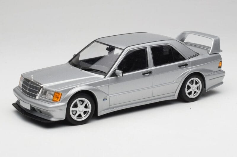 Mercedes 190E W201 2.5-16 EVO 2 Astral Srebrna Metallic Minichamps 1:18 155036101 Kovina