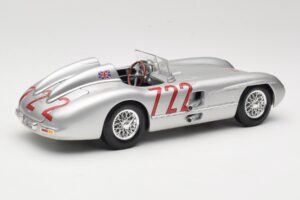 Mercedes 300 SLR W196S #722 S. Moss / D. Jenkinson Mille Miglia Winner 1955 Maisto 1:18 536887 Kovina – slika 3 od 8