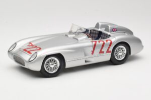 Mercedes 300 SLR W196S #722 S. Moss / D. Jenkinson Mille Miglia Winner 1955 Maisto 1:18 536887 Kovina