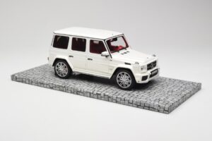 Mercedes Brabus B63 620 Widestar Pearl White Minichamps 1:18 107032201 Kovina – slika 4 od 6