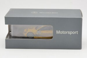 Mercedes C-Class C204 DTM #17 D. Coulthard DTM 2010 Minichamps 1:43 B66961415 Kovina – slika 4 od 4