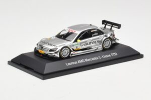 Mercedes C-Class C204 #8 R. Schumacher HWA DTM 2010 Minichamps 1:43 B66961414 Kovina – slika 2 od 4