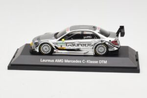 Mercedes C-Class C204 #8 R. Schumacher HWA DTM 2010 Minichamps 1:43 B66961414 Kovina