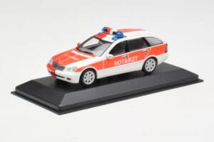 Mercedes C-Class S203 Notarzt Minichamps 1:43 430030190 Kovina – slika 2 od 4