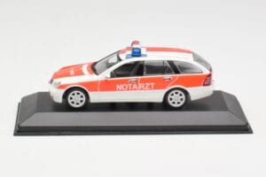 Mercedes C-Class S203 Notarzt Minichamps 1:43 430030190 Kovina