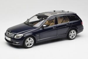 Mercedes C-Class S204 T-Modell Tanzanite Modra AUTOart 1:18 B66962352 Kovina
