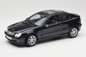 Mercedes C-Class Sports Coupe CL203 Moder Maisto 1:18 B66962124 Kovina