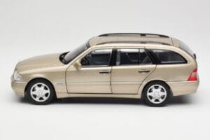 Mercedes C-Class T-Model W202 Smoke Silver Norev 1:18 183388 Kovina – slika 5 od 8