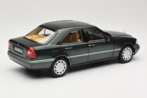 Mercedes C-Class W202 Malachite Green Norev 1:18 183372 Kovina – slika 5 od 8
