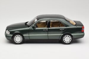 Mercedes C-Class W202 Malachite Green Norev 1:18 183372 Kovina – slika 7 od 8