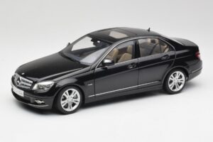Mercedes C-Class W204 Avantgarde Obsidian Črn AUTOart 1:18 76264-R1 Kovina