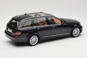 Mercedes C-Class W204 Estate Obsidian Black AUTOart 1:18 B66962349 Kovina – slika 3 od 8