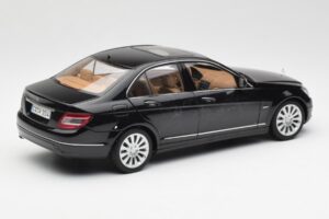 Mercedes C-Class W204 Obsidian Črn AUTOart 1:18 B66962365 Kovina – slika 3 od 8