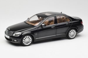 Mercedes C-Class W204 Obsidian Črn AUTOart 1:18 B66962365 Kovina