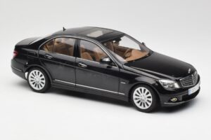 Mercedes C-Class W204 Obsidian Črn AUTOart 1:18 B66962365 Kovina – slika 6 od 8