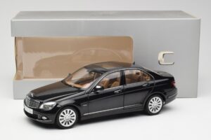 Mercedes C-Class W204 Obsidian Črn AUTOart 1:18 B66962365 Kovina – slika 8 od 8
