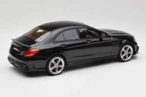 Mercedes C-Class W205 Brabus 650 Črna GT Spirit 1:18 GT132 Smola – slika 2 od 6