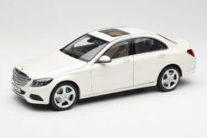 Mercedes C-Class W205 Diamond Bel Metalik Norev 1:18 B66960256 Kovina