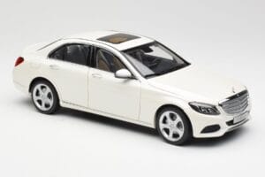 Mercedes C-Class W205 Diamond Bel Metalik Norev 1:18 B66960256 Kovina – slika 6 od 8