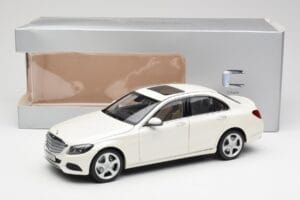 Mercedes C-Class W205 Diamond Bel Metalik Norev 1:18 B66960256 Kovina – slika 8 od 8