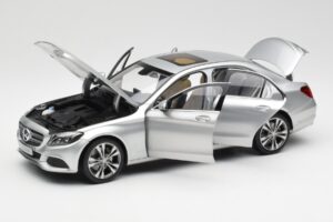 Mercedes C-Class W205 Iridium Srebrna Metalik Norev 1:18 B66960253 Kovina – slika 2 od 8