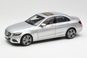 Mercedes C-Class W205 Iridium Srebrna Metalik Norev 1:18 B66960253 Kovina