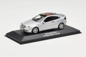 Mercedes C-Class W203 Sport Coupe Srebrn Minichamps 1:43 B66961916 Kovina – slika 2 od 4