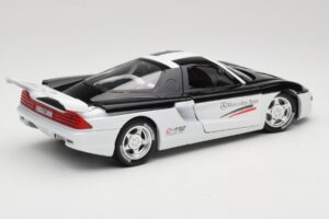 Mercedes C112 Sport Bel & Črn Guiloy 1:18 68521 Kovina – slika 3 od 8