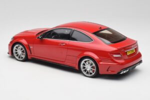 Mercedes AMG C63 W204 Rdeč 2nd Choice GT Spirit 1:18 GT065-D1 Smola – slika 5 od 6