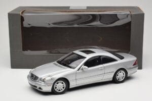 Mercedes CL 500 C215 Srebrna AUTOart 1:18 B66962152 Kovina – slika 8 od 8
