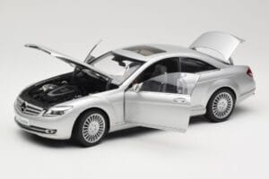 Mercedes CL-Class C216 Srebrna AUTOart 1:18 76164 Kovina – slika 2 od 8