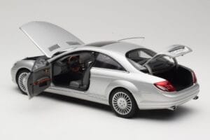 Mercedes CL-Class C216 Srebrna AUTOart 1:18 76164 Kovina – slika 5 od 8