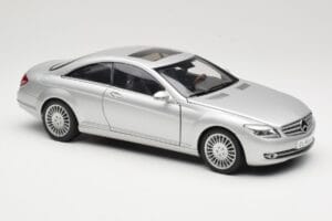 Mercedes CL-Class C216 Srebrna AUTOart 1:18 76164 Kovina – slika 6 od 8