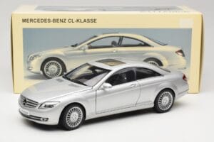 Mercedes CL-Class C216 Srebrna AUTOart 1:18 76164 Kovina – slika 8 od 8