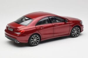 Mercedes CLA C117 Designo Patagonia Rdeč Metalik Norev 1:18 B66960131 Kovina – slika 3 od 8