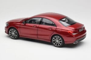 Mercedes CLA C117 Designo Patagonia Rdeč Metalik Norev 1:18 B66960131 Kovina – slika 7 od 8