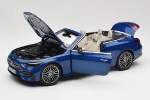Mercedes CLE Kabriolet A236 Modra Norev 1:18 B66960653 Kovina – slika 2 od 9