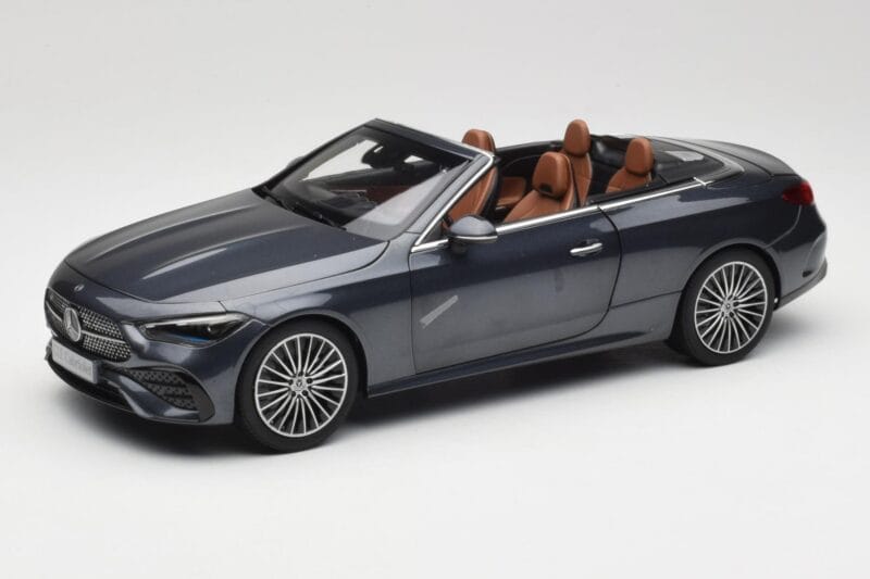 Mercedes CLE Kabriolet A236 Temno Siva Norev 1:18 B66960654 Kovina