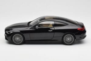 Mercedes CLE C236 Coupe Obsidian Črn Metalik Norev 1:18 183937 Kovina – slika 4 od 8