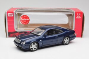 Mercedes CLK 55 AMG C209 Modra Metalik Anson 1:18 30343 Kovina – slika 8 od 8