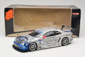 Mercedes CLK DTM #18 Persson Motorsport M. Tiemann DTM 2000 Maisto 1:18 538888 Kovina – slika 8 od 8