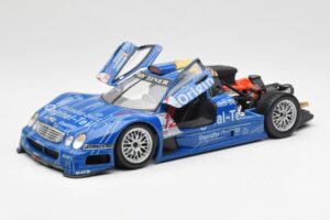 Mercedes CLK GTR #12 Original Teile FIA GT 1999 Maisto 1:18 56036 Kovina – slika 2 od 7