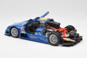 Mercedes CLK GTR #12 Original Teile FIA GT 1999 Maisto 1:18 56036 Kovina – slika 4 od 7