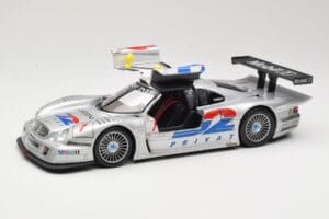 Mercedes CLK LM GT1 #1 AMG Mercedes K. Ludwig / R. Zonta FIA GT Championship 1998 Maisto 1:18 56053 Kovina – slika 2 od 8