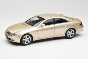 Mercedes CLS C219 Svetlo Bež Zlata Kyosho 1:18 08401LBE Kovina