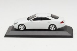 Mercedes CLS-Class C219 Linea Bel Minichamps 1:43 436034300 Kovina