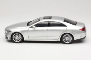 Mercedes CLS C257 Srebrna Norev 1:18 183489 Kovina – slika 4 od 8