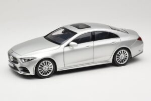 Mercedes CLS C257 Srebrna Norev 1:18 183489 Kovina